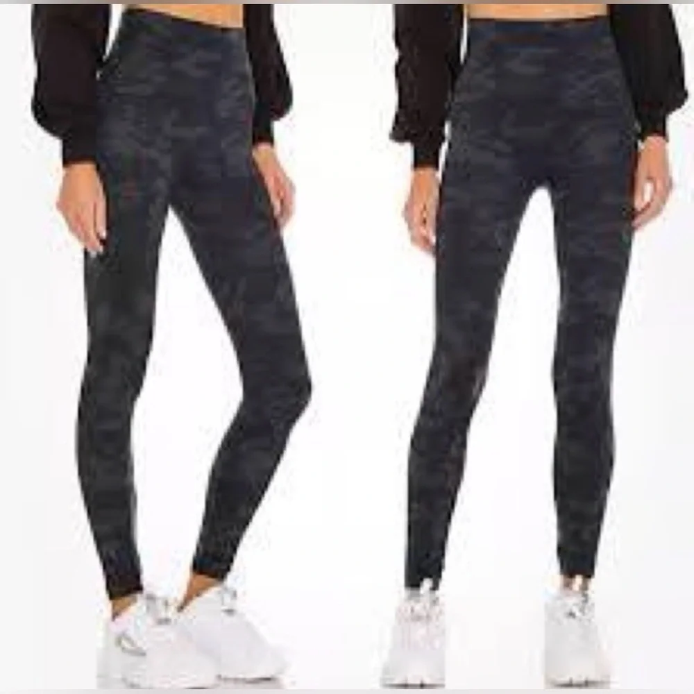 SPANX Womens‎ Camouflage Fitted Leggings Size Large